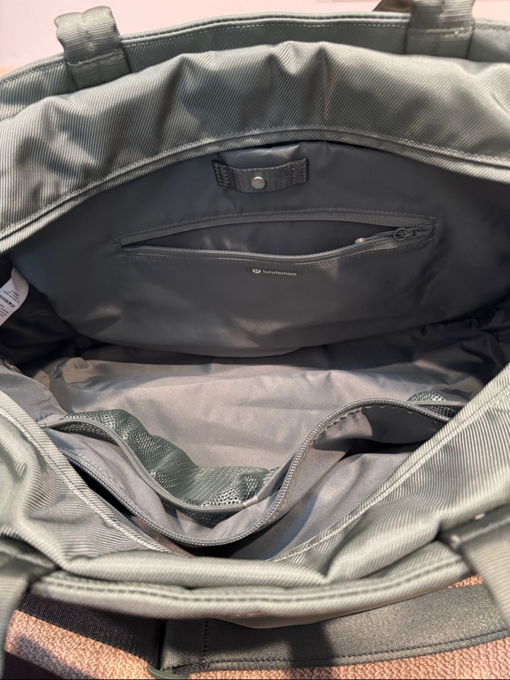 lululemon athletica Olive Green Duffel Bag - Picture 2 of 4